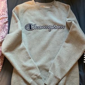 Champion Crewneck - Worn Once